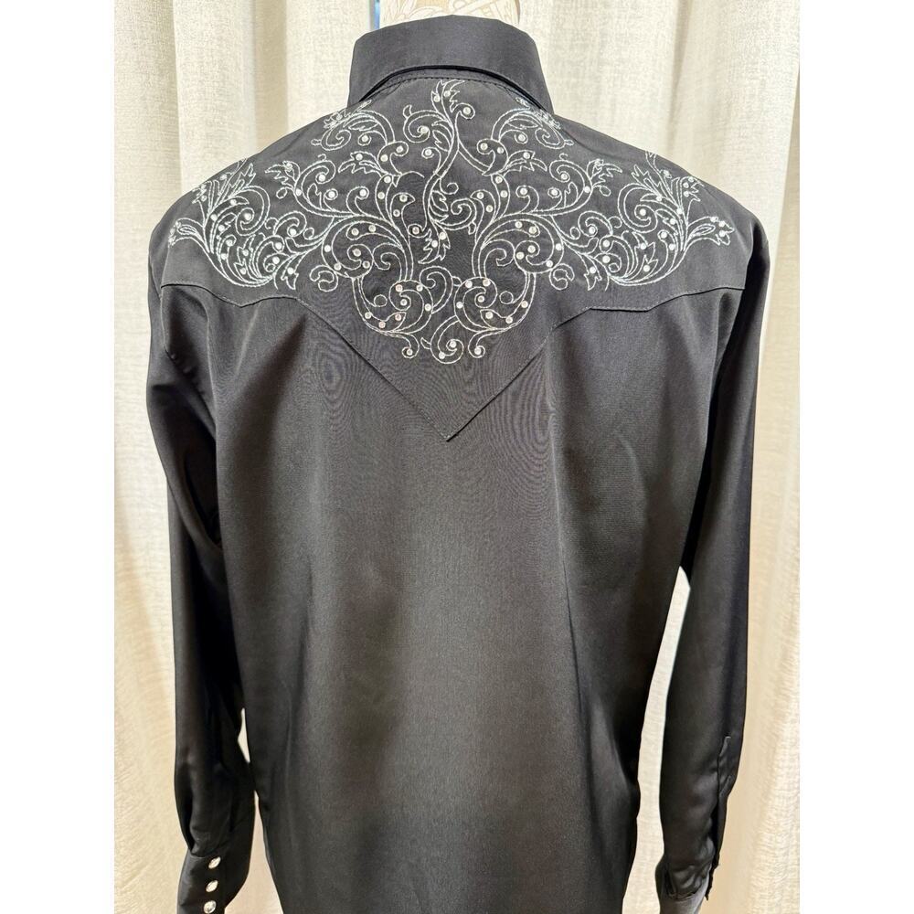 Western Black Embroidered Button Down Shirt | Cowgirl Rodeo Style - Picture 6 of 12